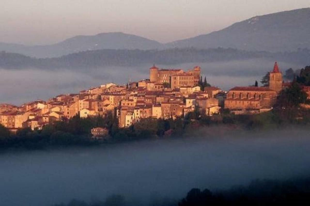 Bastide Provencale Les Muriers D'Engaspaty Seillans Exterior foto